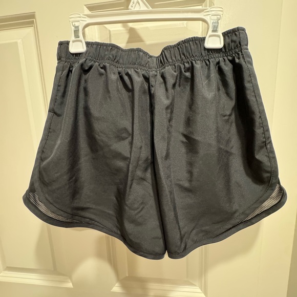 NIKE women's tempo running shorts. Used like new. Small. - Picture 2 of 4